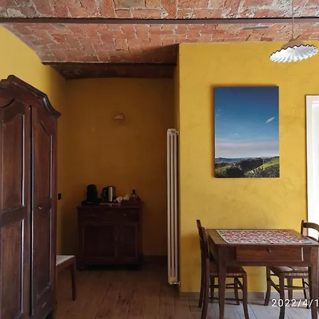 Le Del Tiglio Bed & Breakfast 3*