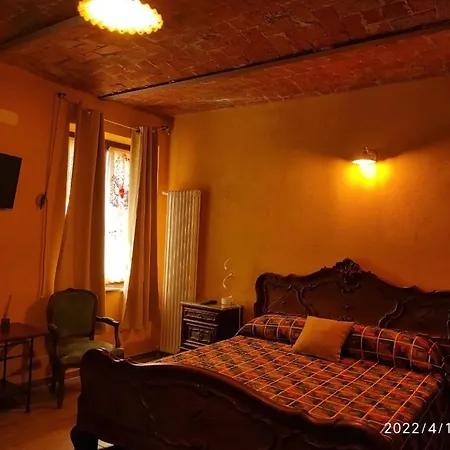 Le Del Tiglio Bed & Breakfast 3*